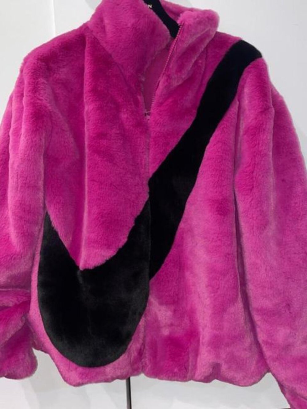 Nike fuzzy zip up jacket new with tags